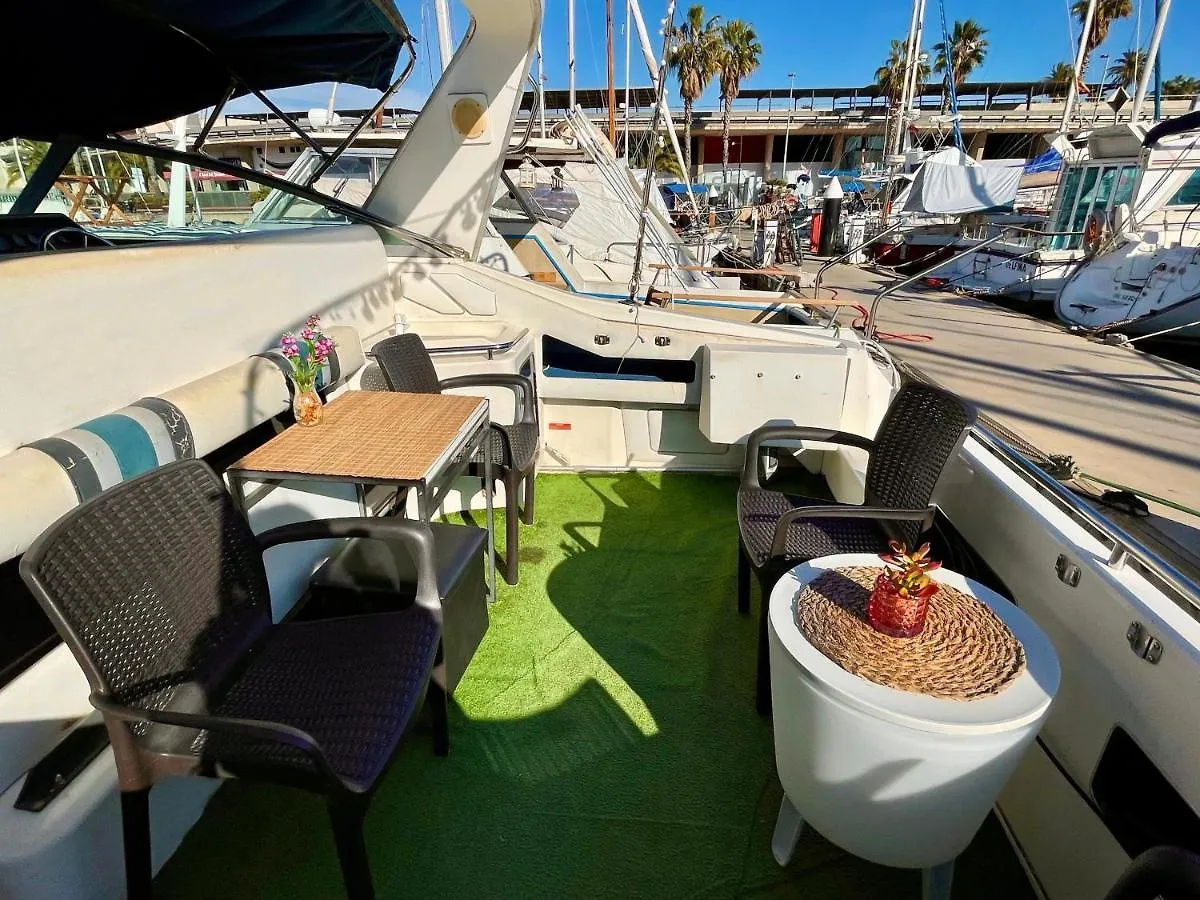 Båthotell Yacht Hotel Barcelona Sant Adrià de Besòs